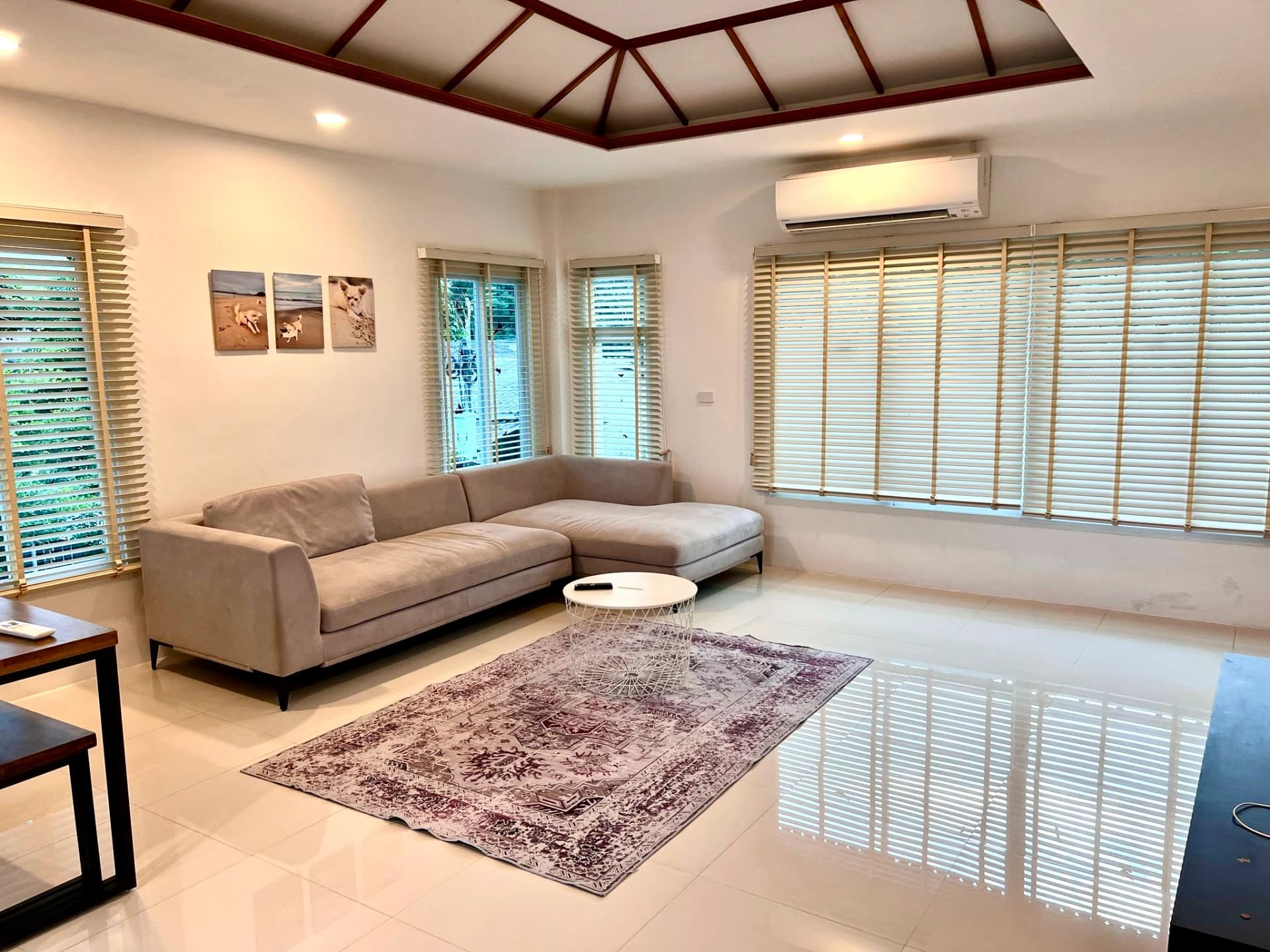 Sitting area Living room