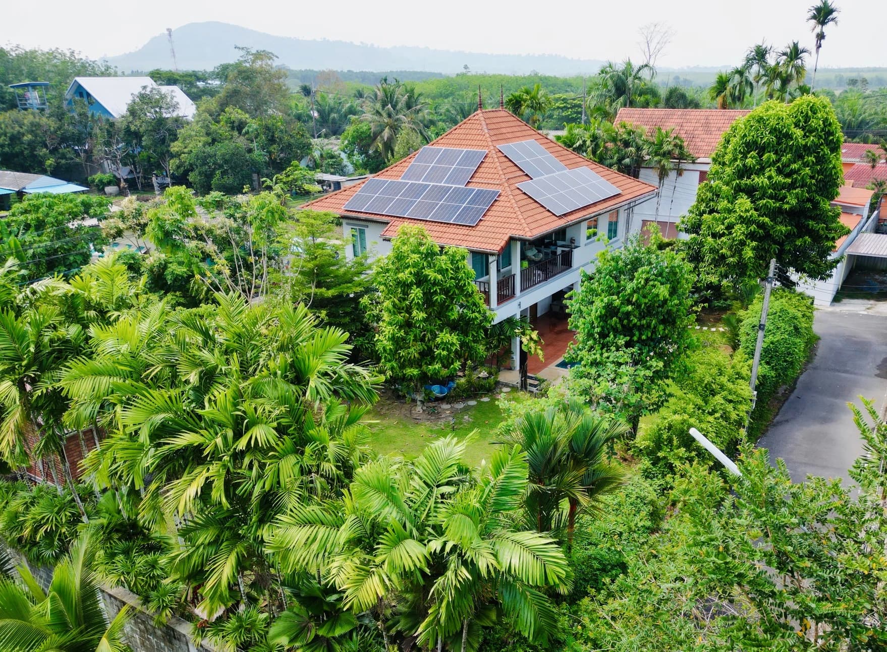 Pool Villa with spacious garden and large terrace